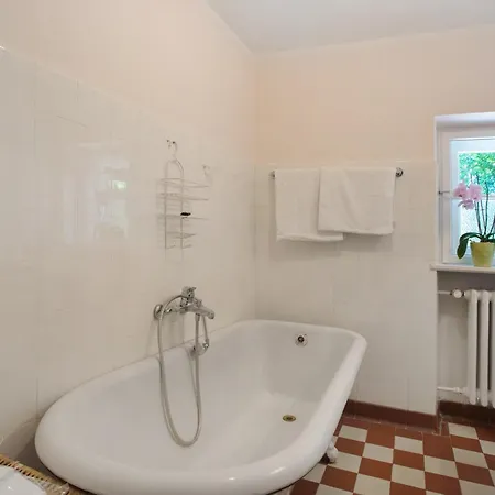 Gutshof An Der Alten Linde Apartment