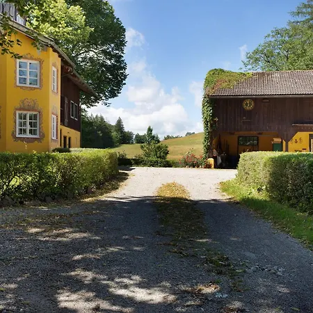 Gutshof An Der Alten Linde Siegsdorf